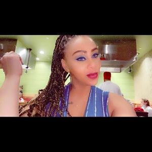 Meet your Posher, Annmarie